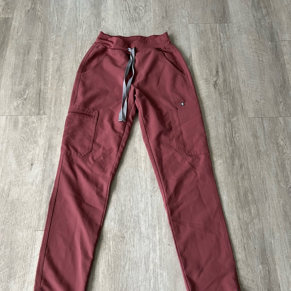 Figs Yola High Waisted Scrubs Pants XXS